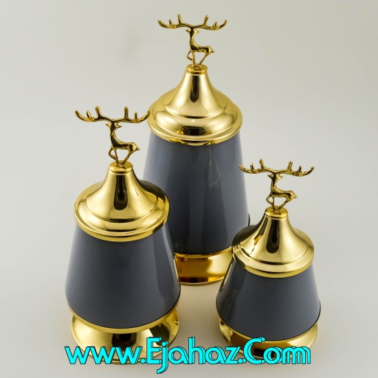 کندی پذیرایی هرمی سه سایز طوسی طلایی کندی پذیرایی هرمی سه سایز طوسی طلایی